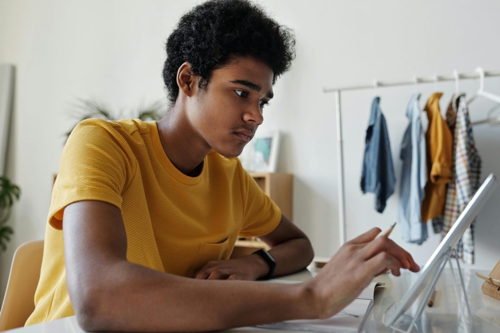 Dispelling Myths About Dyslexia: Empowering Understanding for Dyslexia Awareness Month