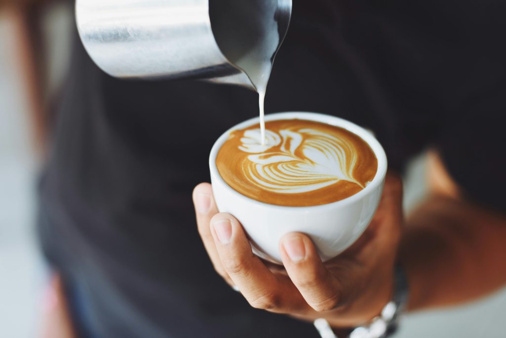 Sip, Snack, Chill: 5 Feel-Good Hangout Spots in Kariega You’ll Want to Bookmark