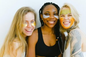 041Online teams up with Woolworths Beauty Walmer Park for winter beauty month